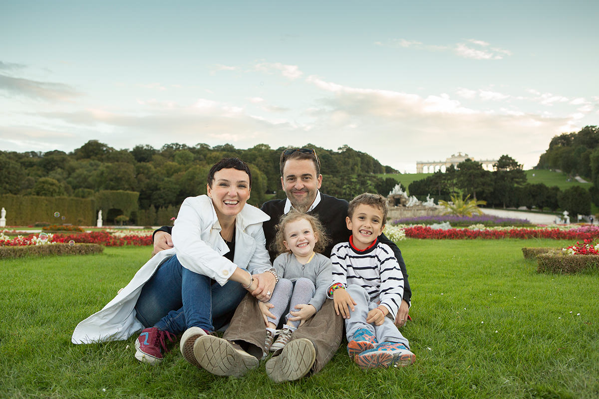 Mamen&Iñaki&Co_family portrait photography